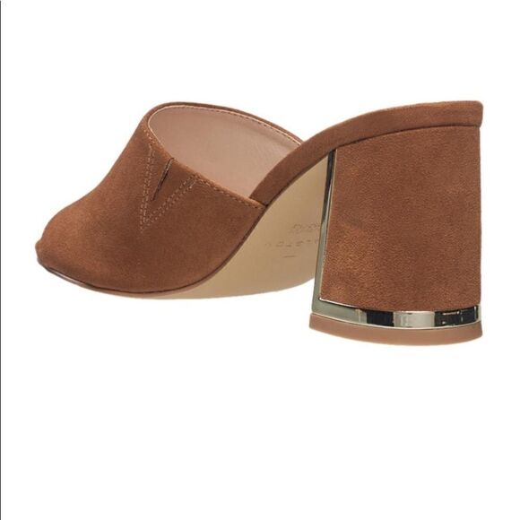 Halston Vegan suede dress sandal gold detail cognac color - Picture 6 of 10